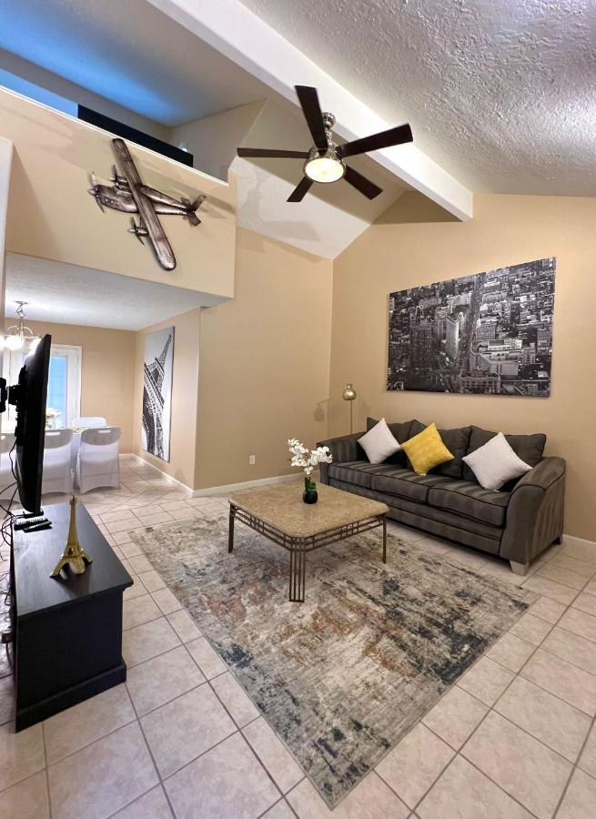 Centrally Located Houston Retreat! Sleeps 8, 10 Min To Downtown, Free Parking 외부 사진