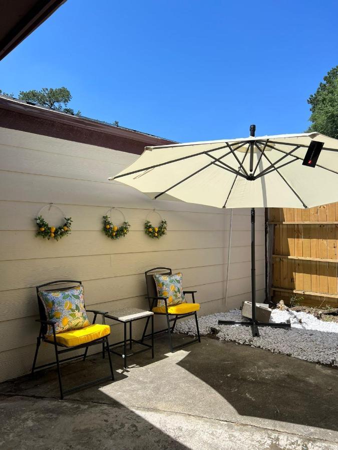 Centrally Located Houston Retreat! Sleeps 8, 10 Min To Downtown, Free Parking 외부 사진