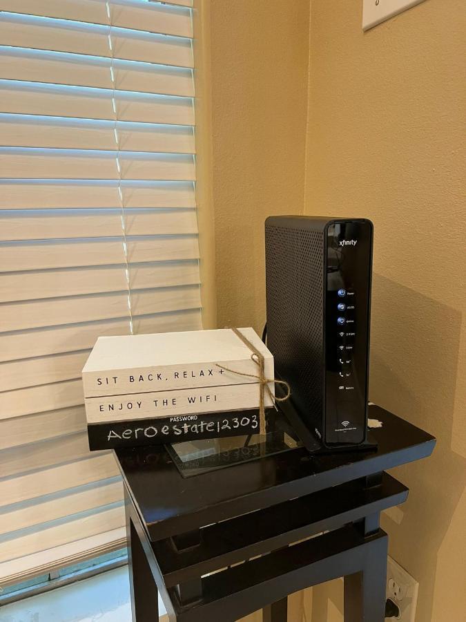 Centrally Located Houston Retreat! Sleeps 8, 10 Min To Downtown, Free Parking 외부 사진